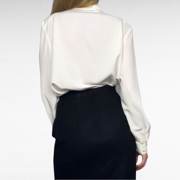 VINTAGE | 1990's Liz Baker White Embellished Long Sleeve Button Down Shirt - Picture 4 of 8